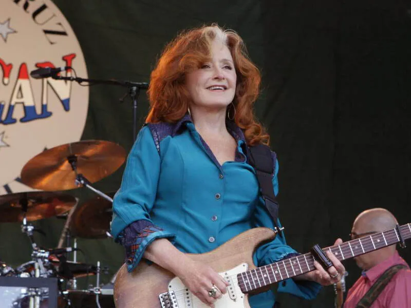Bonnie Raitt & Jimmie Vaughan and The Tilt-A-Whirl Band tickets